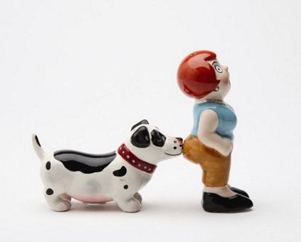 A Lady And The Tramp Magnetic Salt And Pepper Shakers