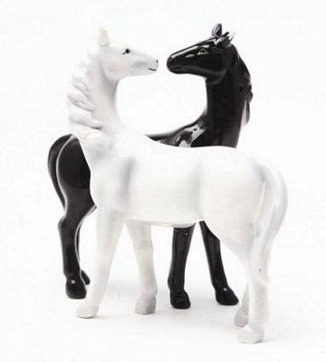 Horses Magnetic Salt And Pepper Shakers