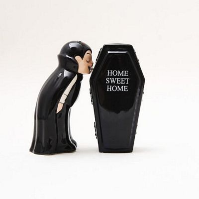 Vampire and Coffin Magnetic Salt And Pepper Shakers