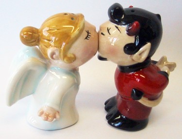 ANGEL AND DEVIL KISSING 