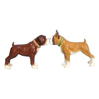 Boxers Kissing 
