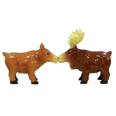 Moose Kissing 