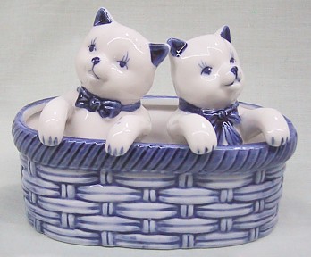 Delft Blue Kittens In Basket Salt And Pepper Shakers