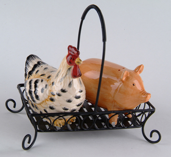 Rooster And Pig In Metal Basket Salt And Pepper Shakers