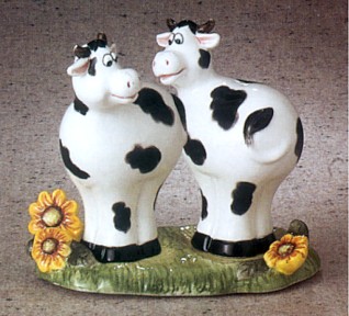 COW SALT AND PEPPER SHAKERS WITH BASE