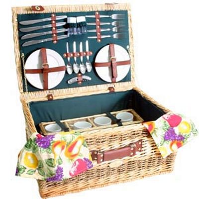 CLASSIC PICNIC BASKET FOR 4