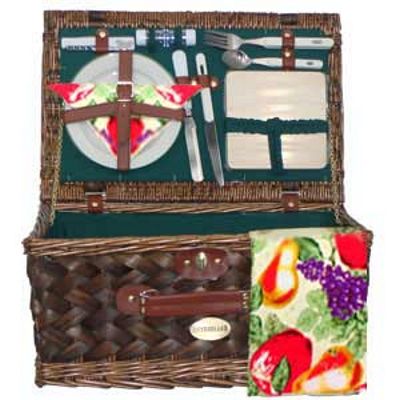 CLASSIC COUNTRY PICNIC BASKET FOR 2