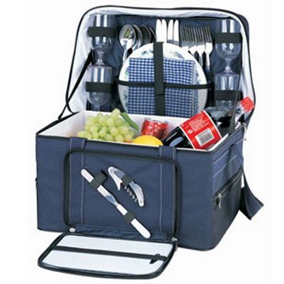 ULTIMATE GETAWAY BACKPACK PICNIC BASKET FOR 4