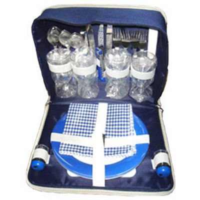 COMPACT GETAWAY BACKPACK PICNIC BASKET FOR 4