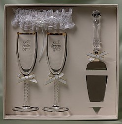 FOREVER COLLECTION GIFT SET WITH GARTER, TOASTING GLASSES AND SERVER