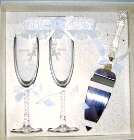 FOREVER COLLECTION GIFT SET WITH GARTER, TOASTING GLASSES AND SERVER