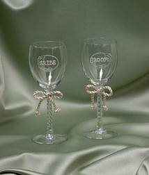 WESTERN BRIDE AND GROOM TOASTING GLASS SET