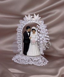 AFRICAN AMERICAN BRIDE AND GROOM UNDER ARCH CAKE TOP ORNAMENT