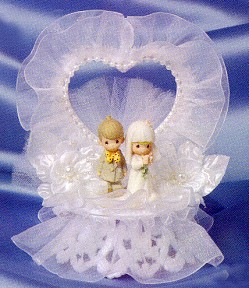 PRECIOUS MOMENTS WHITE CAKE TOPPER